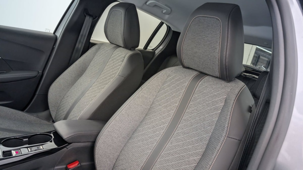 PEUGEOT 208 PureTech 100 S S BVM6 Allure - ref: 1-337931 - Photo 16