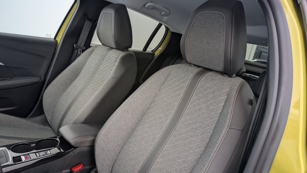 PEUGEOT 208 PureTech 100 S S BVM6 Allure - ref: 1-338083 - Photo 16