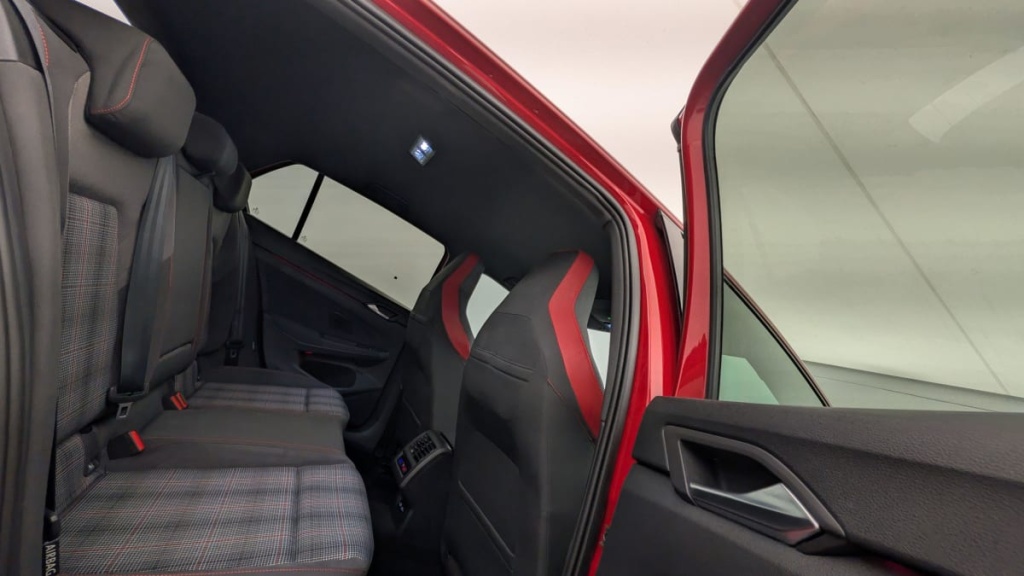 VOLKSWAGEN GOLF 8 2.0 TSI 245 DSG7 GTI - ref: 1-338134 - Photo 8