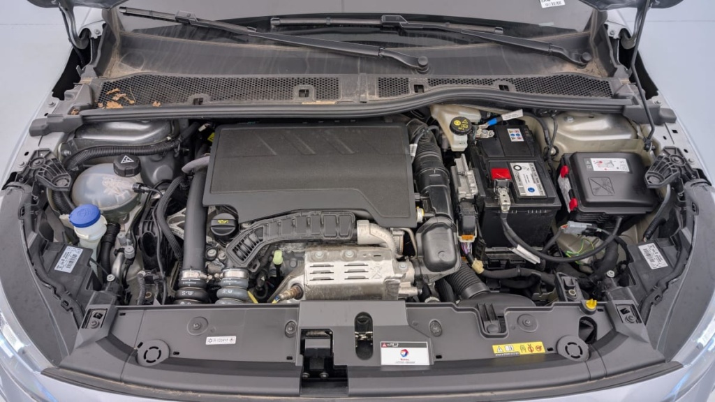 PEUGEOT 208 PureTech 100 S S BVM6 Allure Pack - ref: 1-338142 - Photo 20