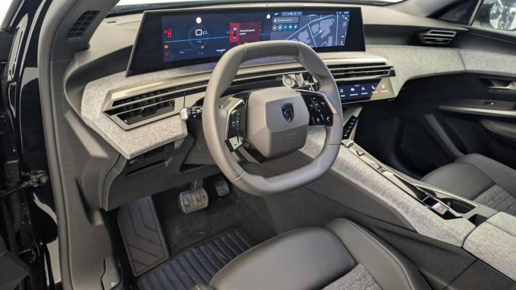 PEUGEOT 3008 Hybrid 145 e-DCS6 Allure - ref: 1-339286 - Photo 15