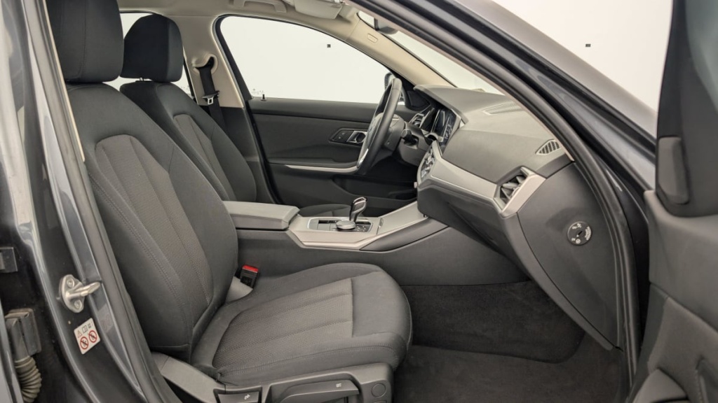 BMW Serie 3 G20 320e 204 ch BVA8 Business Design - ref: 1-340039 - Photo 9