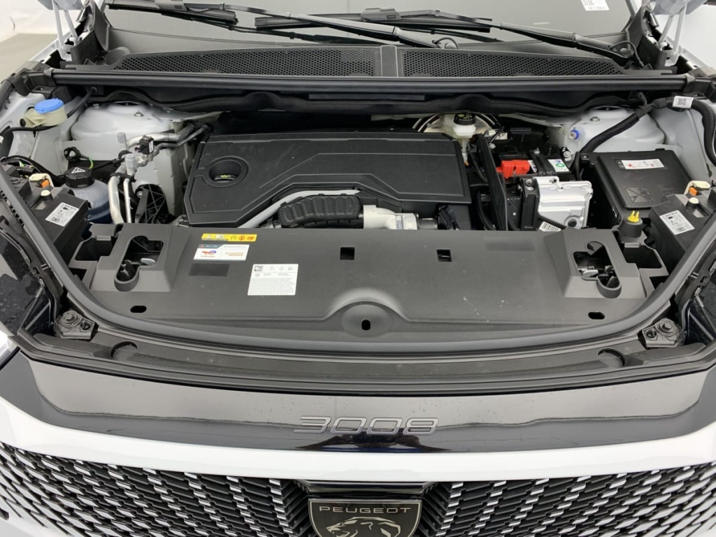 PEUGEOT 3008 Hybrid 145 e-DCS6 Allure - ref: 1-340416 - Photo 16