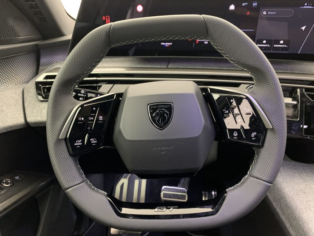 PEUGEOT 3008 Hybrid 145 e-DCS6 GT - ref: 1-340574 - Photo 14