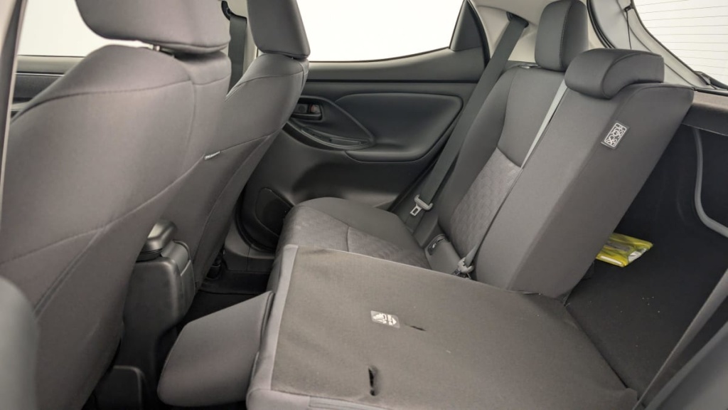 TOYOTA Yaris 116h Dynamic - ref: 1-341101 - Photo 12