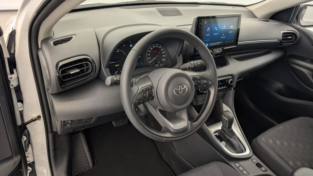 TOYOTA Yaris 116h Dynamic - ref: 1-341101 - Photo 15