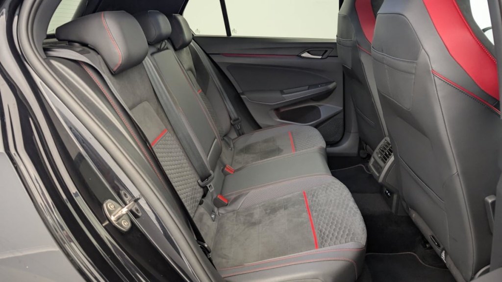 VOLKSWAGEN GOLF 8 2.0 TSI 300 DSG7 GTI CLUBSPORT - ref: 1-341615 - Photo 10