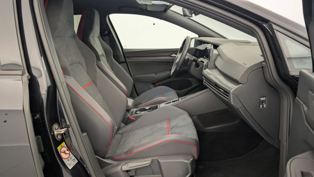 VOLKSWAGEN GOLF 8 2.0 TSI 300 DSG7 GTI CLUBSPORT - ref: 1-341615 - Photo 9