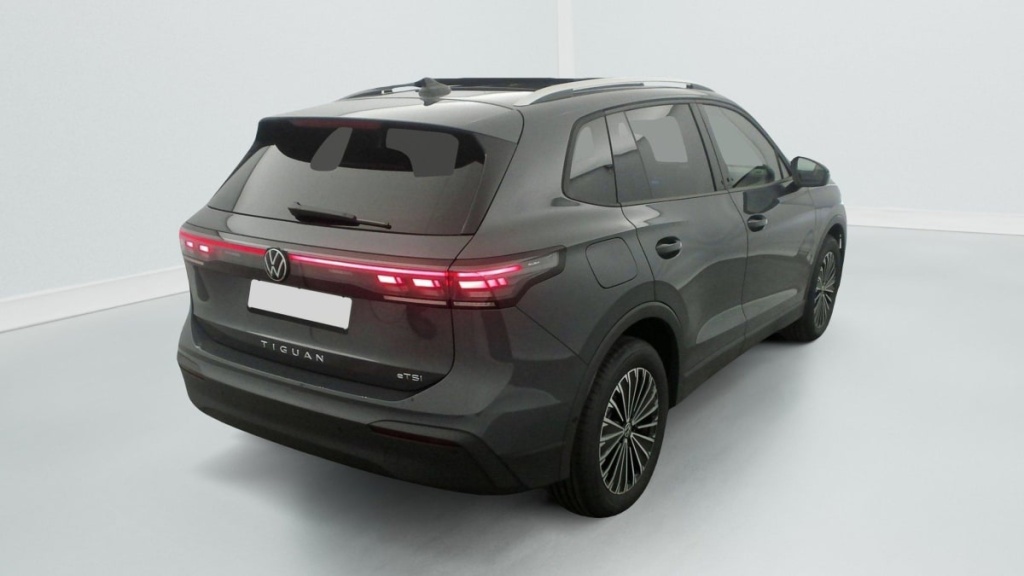 VOLKSWAGEN Tiguan 1.5 eTSI 150CV DSG7 LIFE PLUS - ref: 1-342315 - Photo 7