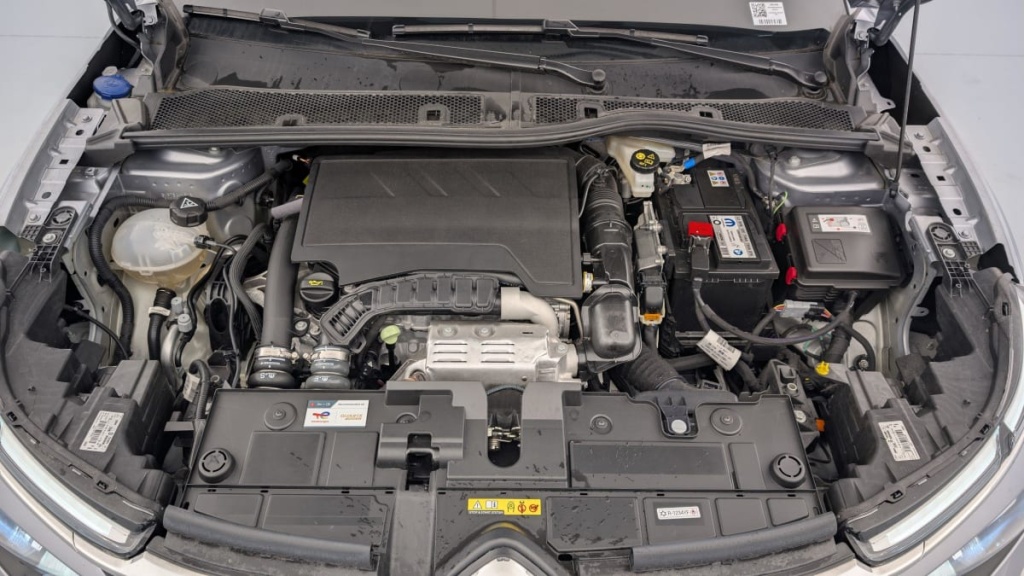 CITROEN C4 PureTech 130 EAT8 Max - ref: 1-342563 - Photo 20