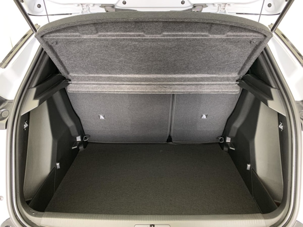 PEUGEOT 2008 Hybrid 145 e-DCS6 Allure - ref: 1-342684 - Photo 11