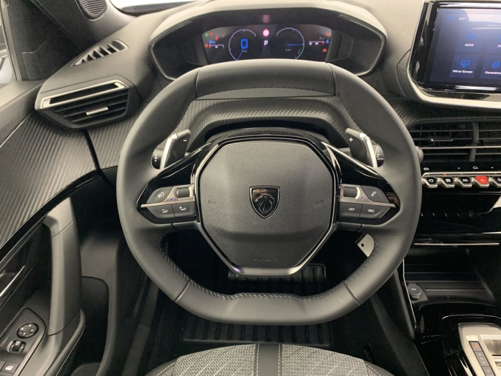 PEUGEOT 2008 Hybrid 145 e-DCS6 Allure - ref: 1-342711 - Photo 14
