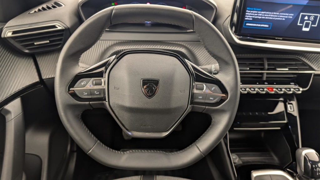 PEUGEOT 2008 PureTech 100 S S BVM6 Allure - ref: 1-342862 - Photo 14