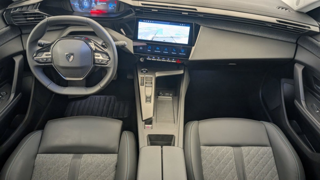 PEUGEOT 408 Hybrid 136 e-DCS6 Allure - ref: 1-343030 - Photo 13