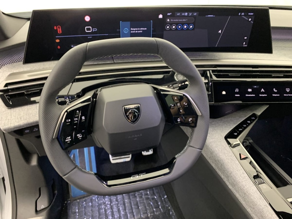 PEUGEOT 3008 Hybrid 145 e-DCS6 GT - ref: 1-343351 - Photo 19