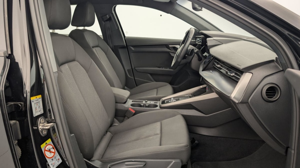 AUDI A3 Sportback 30 TFSI MILD HYBRID 110 S TRONIC 7 - ref: 1-345051 - Photo 9
