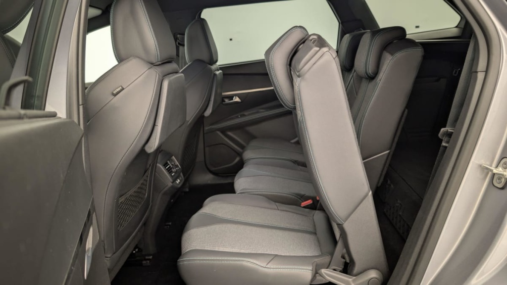 PEUGEOT 5008 PureTech 130ch S S BVM6 Allure Pack - ref: 1-346330 - Photo 12