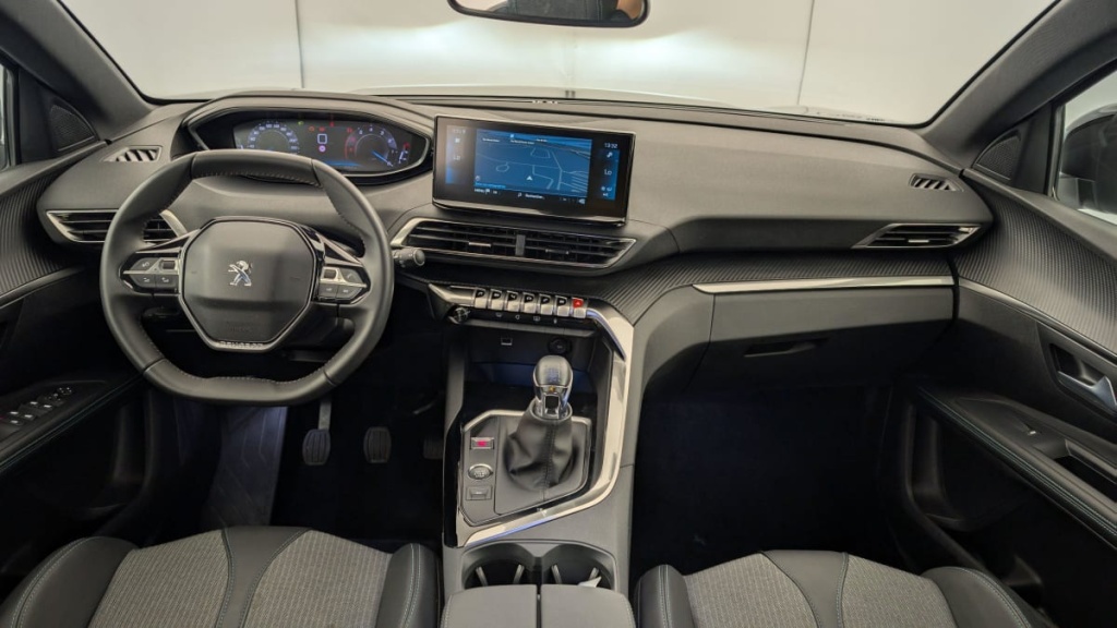PEUGEOT 5008 PureTech 130ch S S BVM6 Allure Pack - ref: 1-346330 - Photo 13