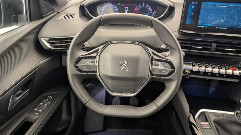 PEUGEOT 5008 PureTech 130ch S S BVM6 Allure Pack - ref: 1-346330 - Photo 14