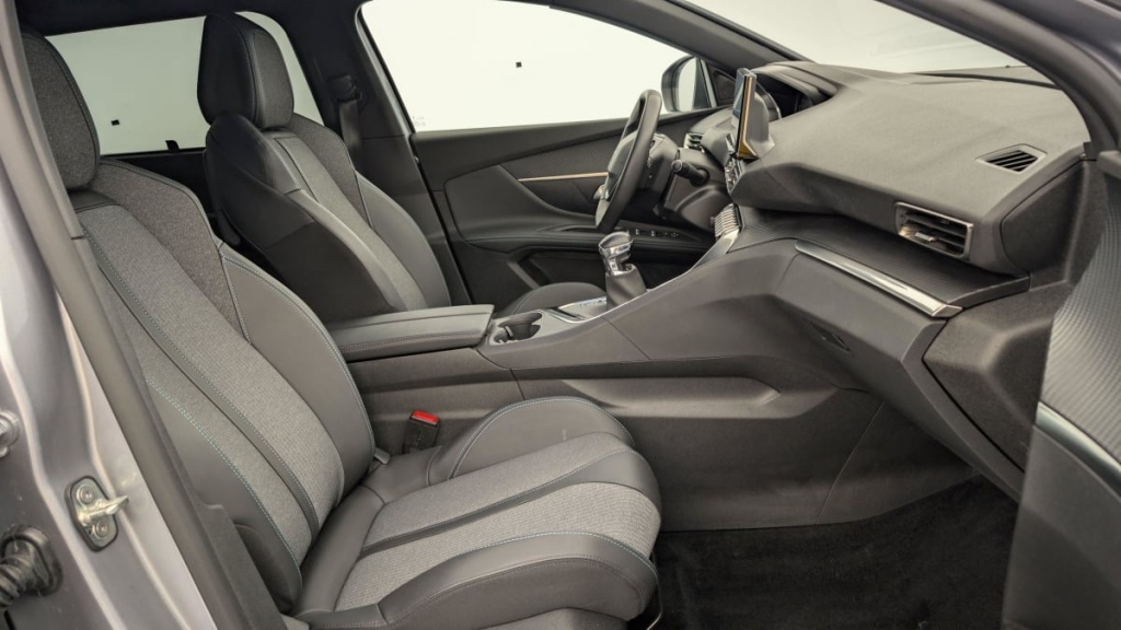 PEUGEOT 5008 PureTech 130ch S S BVM6 Allure Pack - ref: 1-346330 - Photo 9