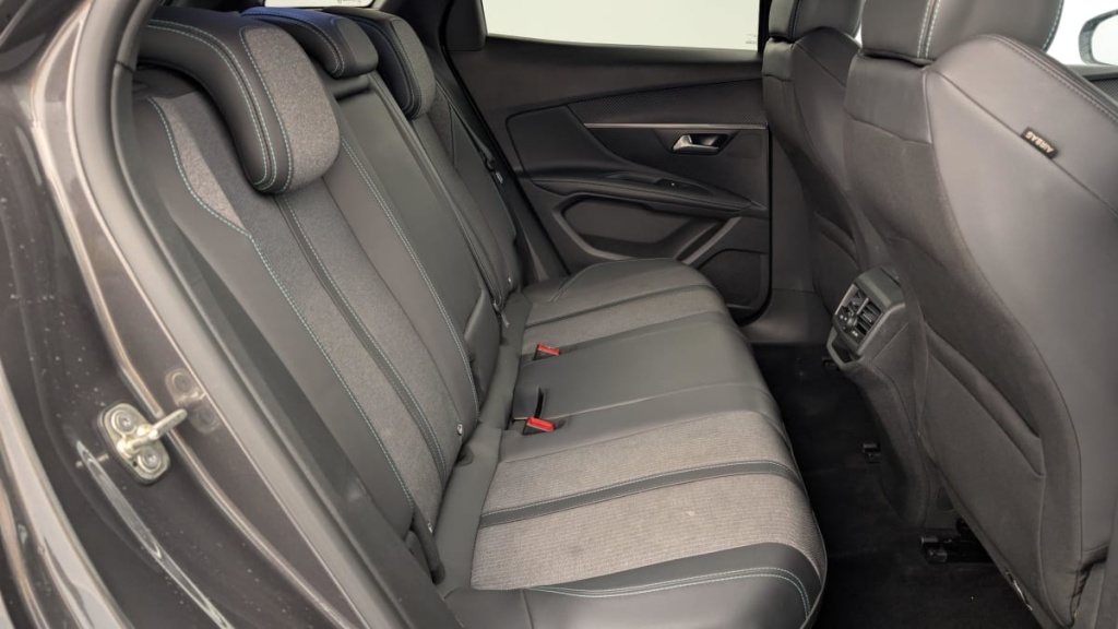 PEUGEOT 3008 PureTech 130ch S S BVM6 Allure Pack - ref: 1-346401 - Photo 10