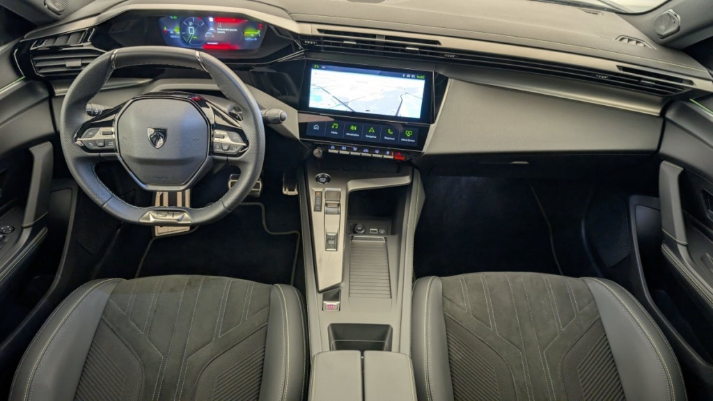 PEUGEOT 408 Hybrid 136 e-DCS6 GT - ref: 1-346566 - Photo 13