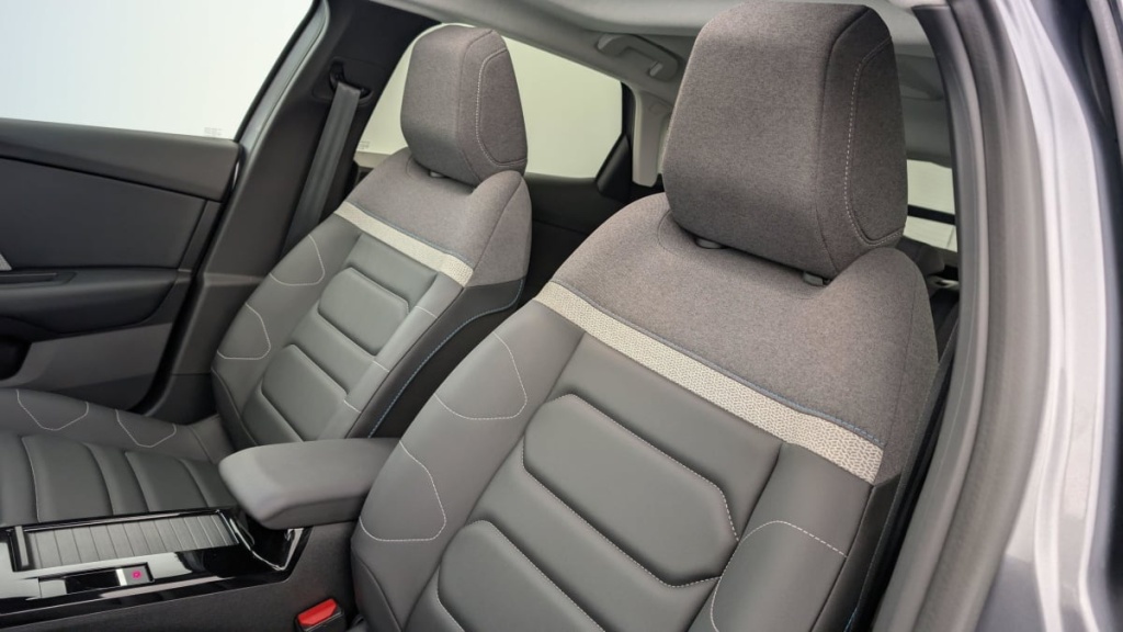 CITROEN C4 PureTech 130 BVM6 Max - ref: 1-346572 - Photo 16