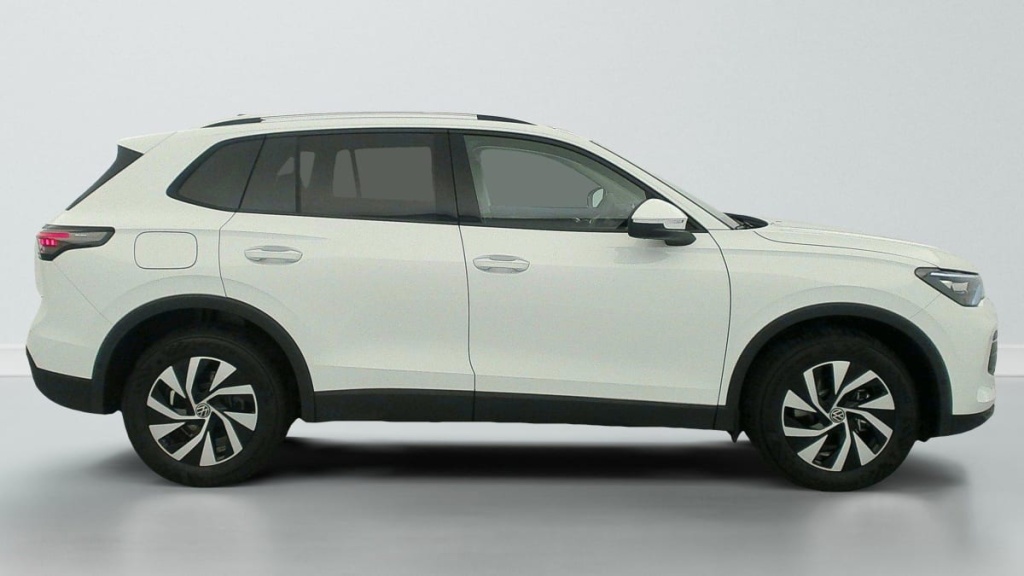 VOLKSWAGEN TIGUAN NOUVEAU 1.5 eTSI 150CV DSG7 LIFE PLUS - ref: 1-346607 - Photo 8