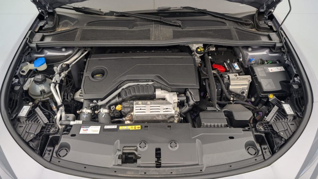 PEUGEOT 408 Hybrid 136 e-DCS6 Allure - ref: 1-346626 - Photo 20