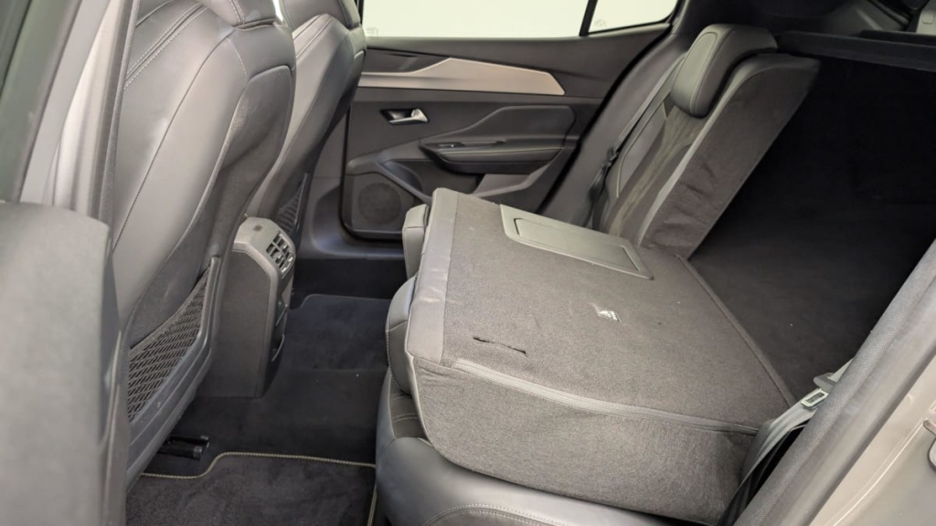 PEUGEOT 408 PHEV 180 e-EAT8 GT - ref: 1-346735 - Photo 12