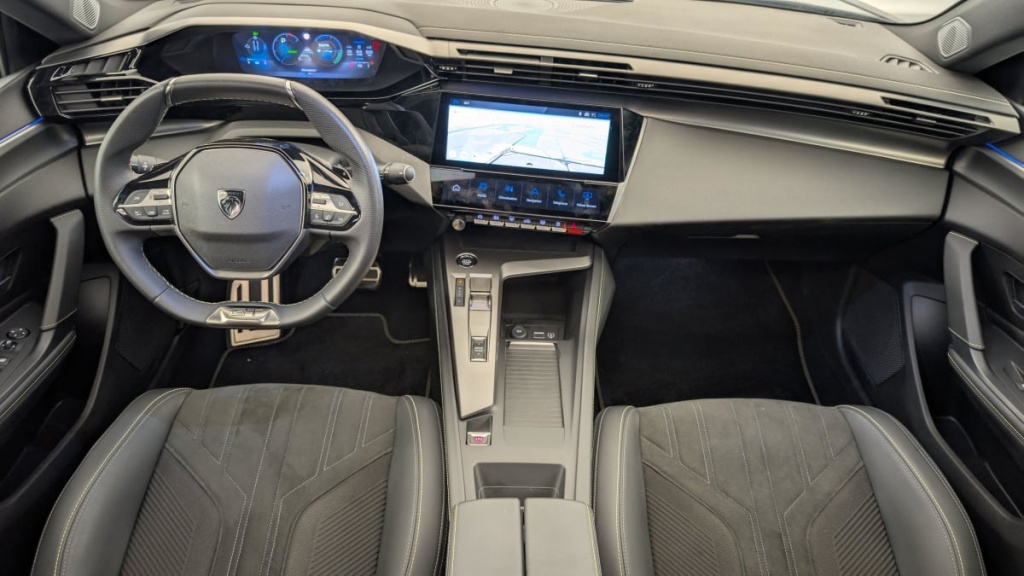 PEUGEOT 408 PHEV 180 e-EAT8 GT - ref: 1-346735 - Photo 13