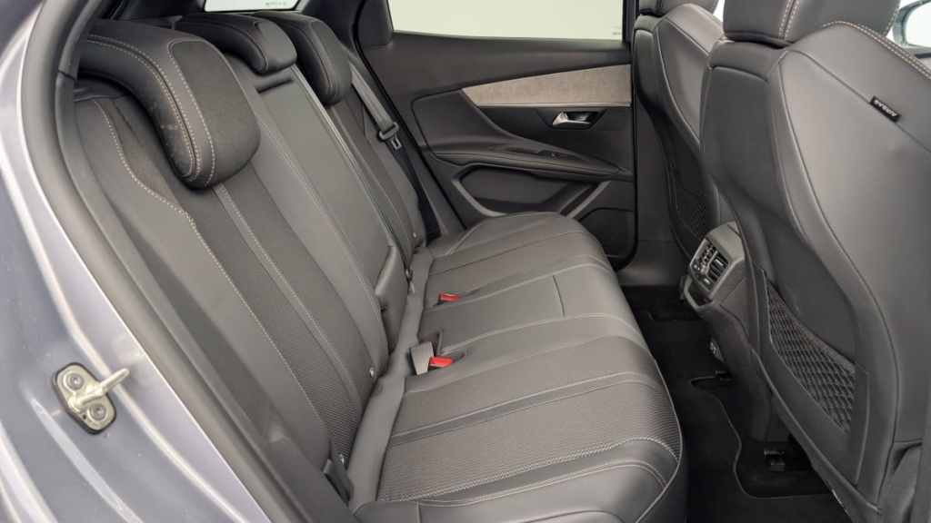 PEUGEOT 3008 Hybrid4 300 e-EAT8 GT - ref: 1-346774 - Photo 10