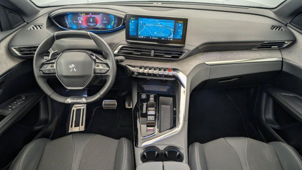PEUGEOT 3008 Hybrid4 300 e-EAT8 GT - ref: 1-346774 - Photo 13