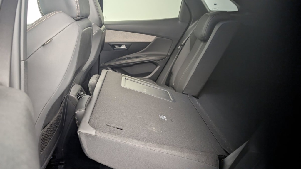PEUGEOT 3008 Hybrid4 300 e-EAT8 GT - ref: 1-346830 - Photo 12