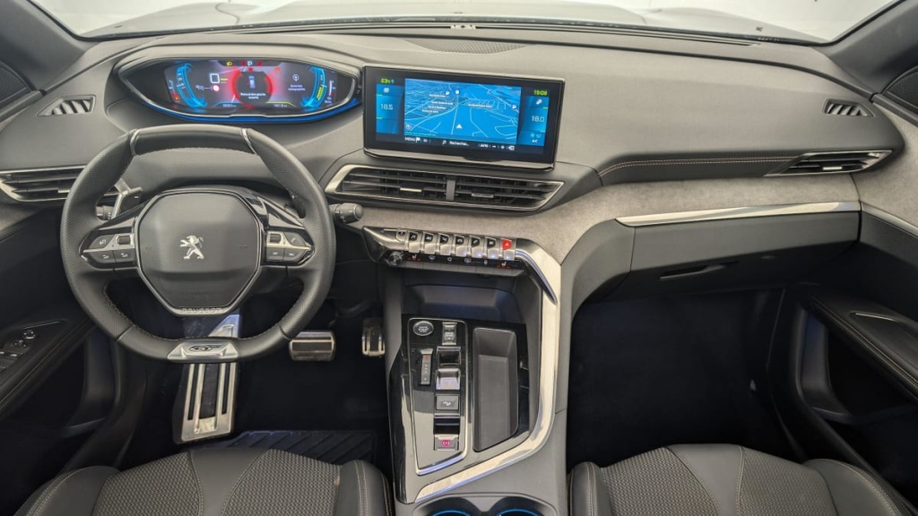 PEUGEOT 3008 Hybrid4 300 e-EAT8 GT - ref: 1-346830 - Photo 13