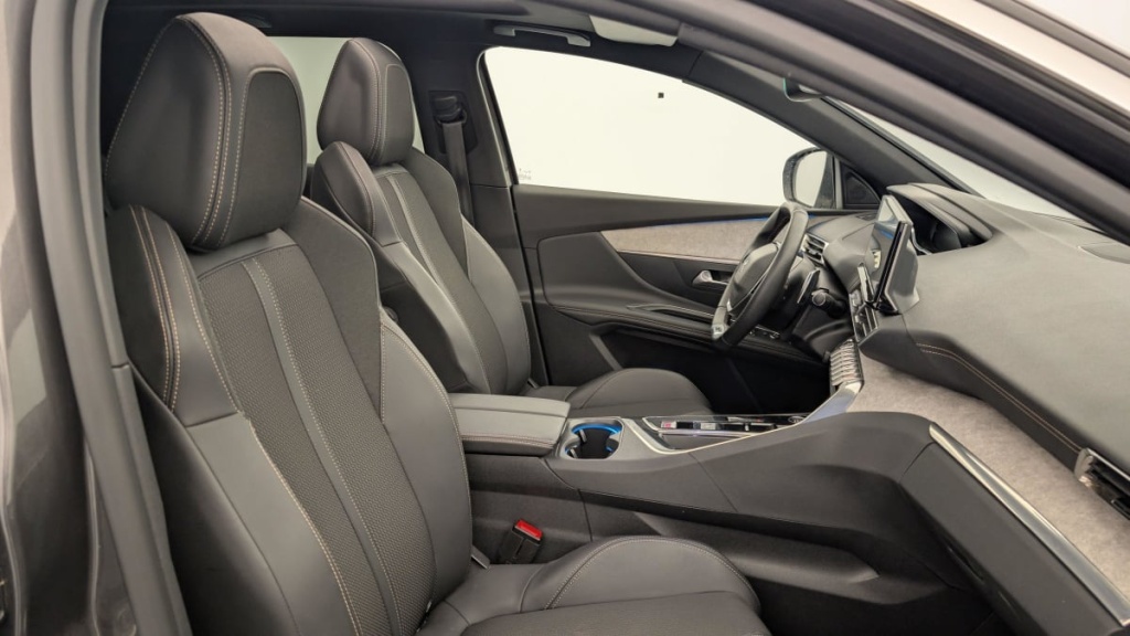 PEUGEOT 3008 Hybrid4 300 e-EAT8 GT - ref: 1-346830 - Photo 9