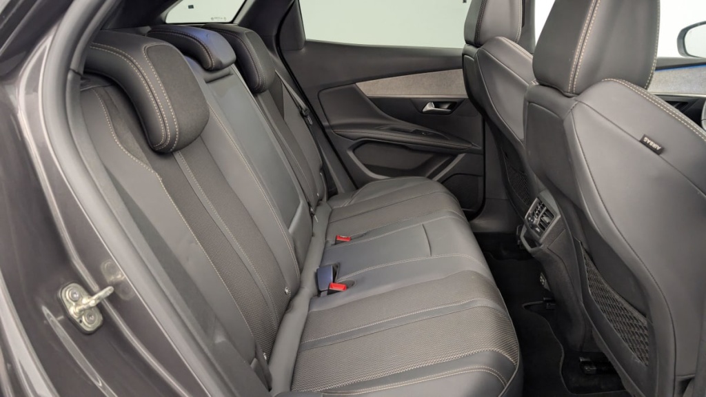 PEUGEOT 3008 Hybrid4 300 e-EAT8 GT - ref: 1-346912 - Photo 10