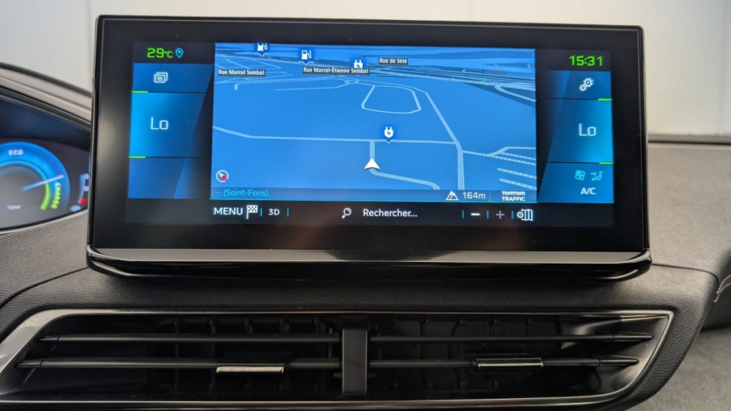 PEUGEOT 3008 Hybrid4 300 e-EAT8 GT - ref: 1-346912 - Photo 17