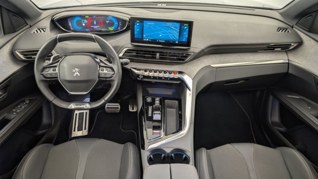 PEUGEOT 3008 Hybrid 225 e-EAT8 GT - ref: 1-347033 - Photo 13