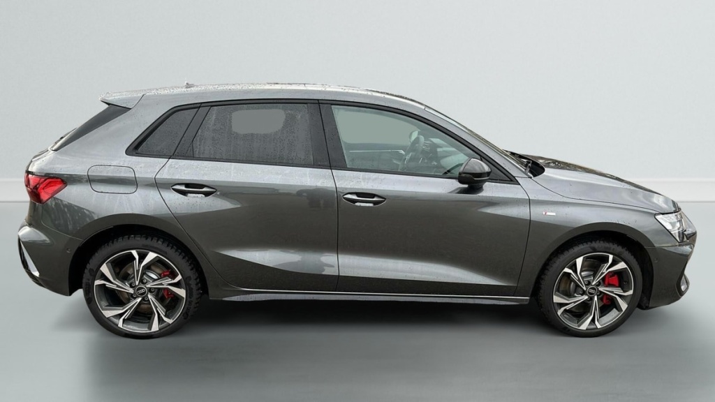 AUDI A3 Sportback 45 TFSI E HYBRIDE RECHARGEABLE 272 S TRONIC 6 S LINE - ref: 1-347330 - Photo 8