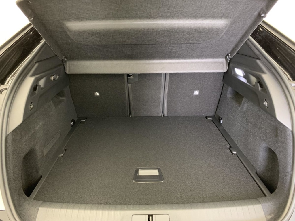 PEUGEOT 3008 Hybrid 145 e-DCS6 GT - ref: 1-347443 - Photo 11