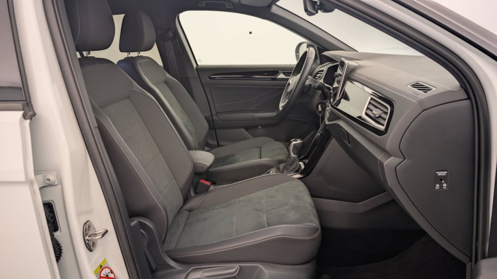 VOLKSWAGEN T-ROC 2.0 TDI 150 START STOP DSG7 R-LINE - ref: 1-347733 - Photo 9