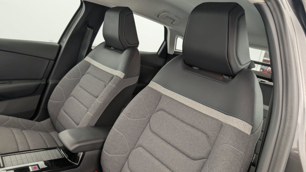 CITROEN C4 PureTech 130 S S BVM6 Feel Pack - ref: 1-351308 - Photo 16