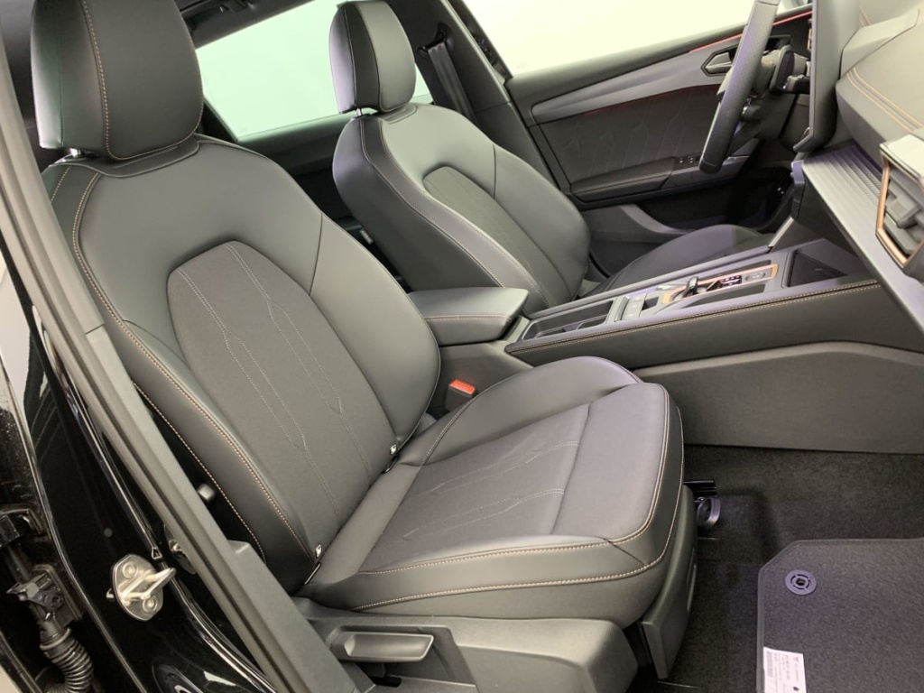 CUPRA LEON Sportstourer eHybrid 204 ch DSG6 V - ref: 1-351845 - Photo 9