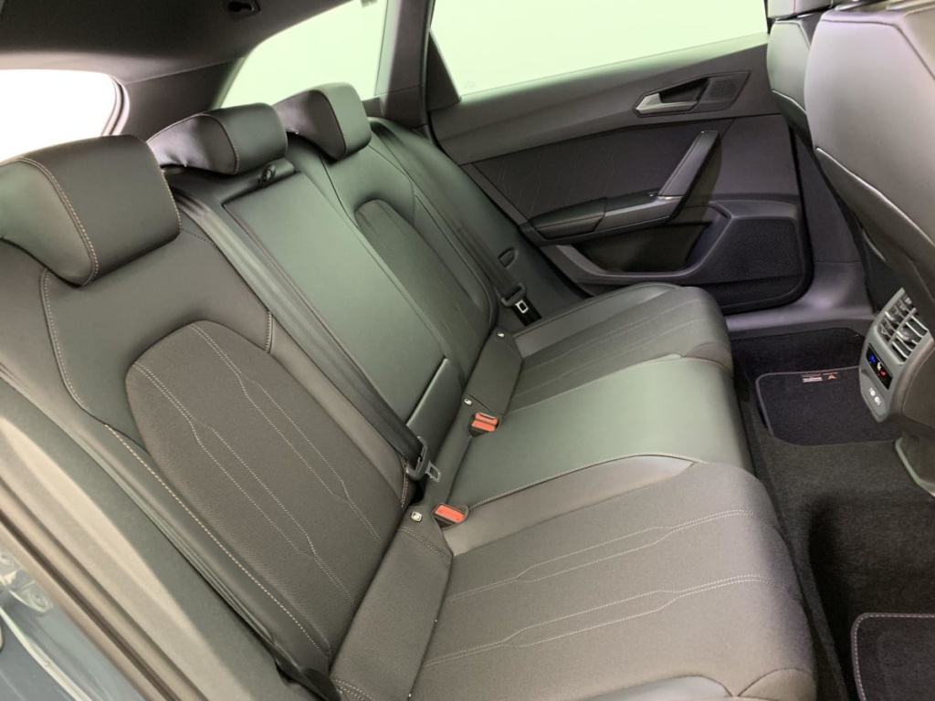 CUPRA Leon Sportstourer eHybrid 204 ch DSG6 V - ref: 1-351853 - Photo 10