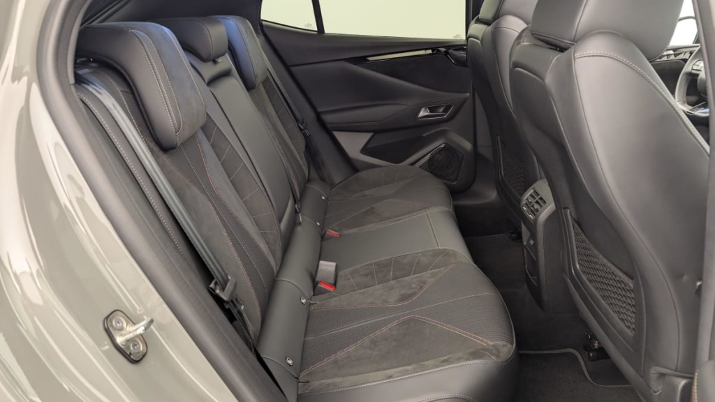 DS DS4 PureTech 130 EAT8 Performance Line+ - ref: 1-353517 - Photo 10