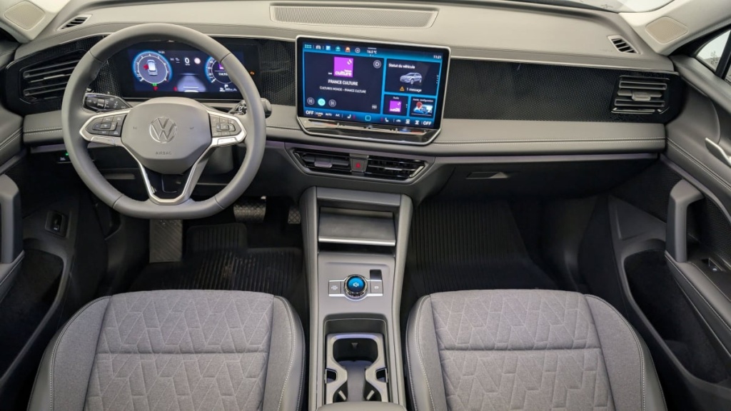 VOLKSWAGEN Tiguan 1.5 eTSI 150CV DSG7 LIFE PLUS - ref: 1-354567 - Photo 13