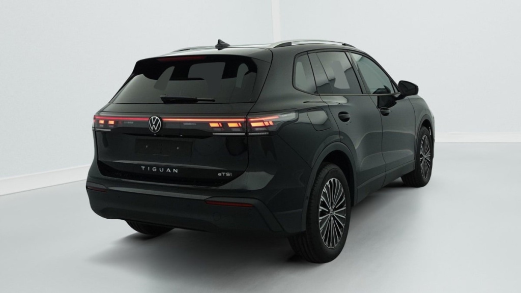 VOLKSWAGEN Tiguan 1.5 eTSI 150CV DSG7 LIFE PLUS - ref: 1-354577 - Photo 7