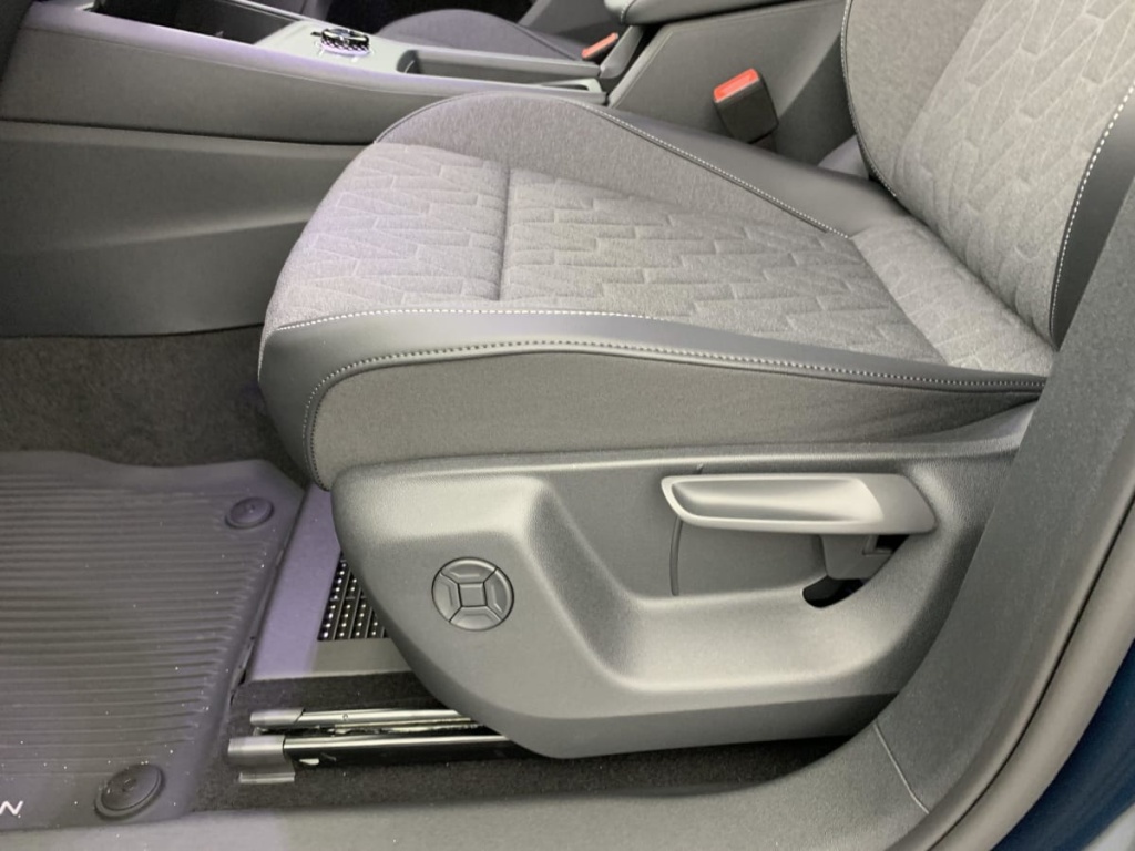 VOLKSWAGEN Tiguan 1.5 eTSI 150CV DSG7 LIFE PLUS - ref: 1-354588 - Photo 20