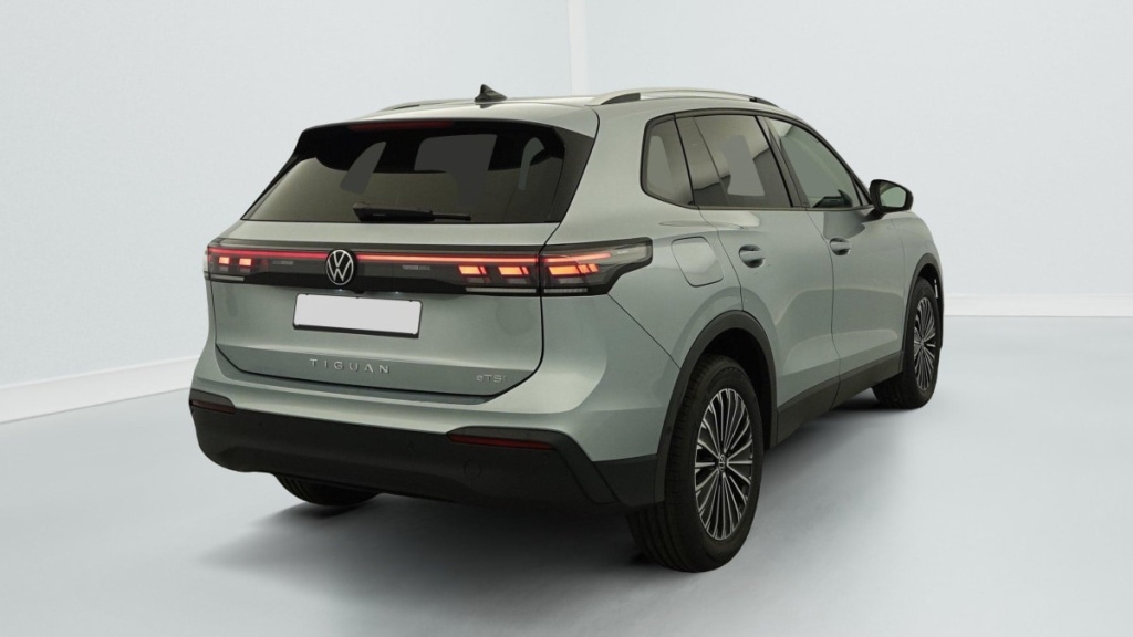 VOLKSWAGEN Tiguan 1.5 eTSI 150CV DSG7 LIFE PLUS - ref: 1-354590 - Photo 7